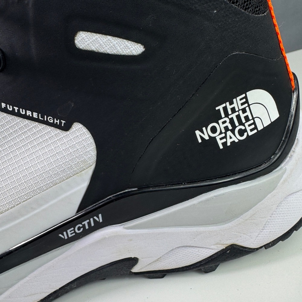 The North Face Vectiv Taraval Futurelight Hiking Shoes Womens Size 8 White Black - Picture 3 of 16